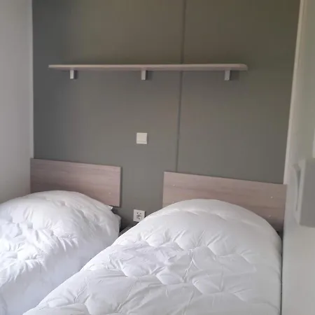 Mobil Home Neuf 2 Chambres 6 Personnes Saint Aygulf Plage Frejus Exterior photo