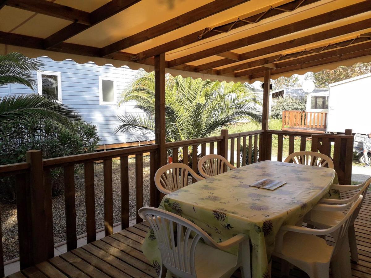 Campsite Mobil Neuf 2 6 Personnes Saint Aygulf