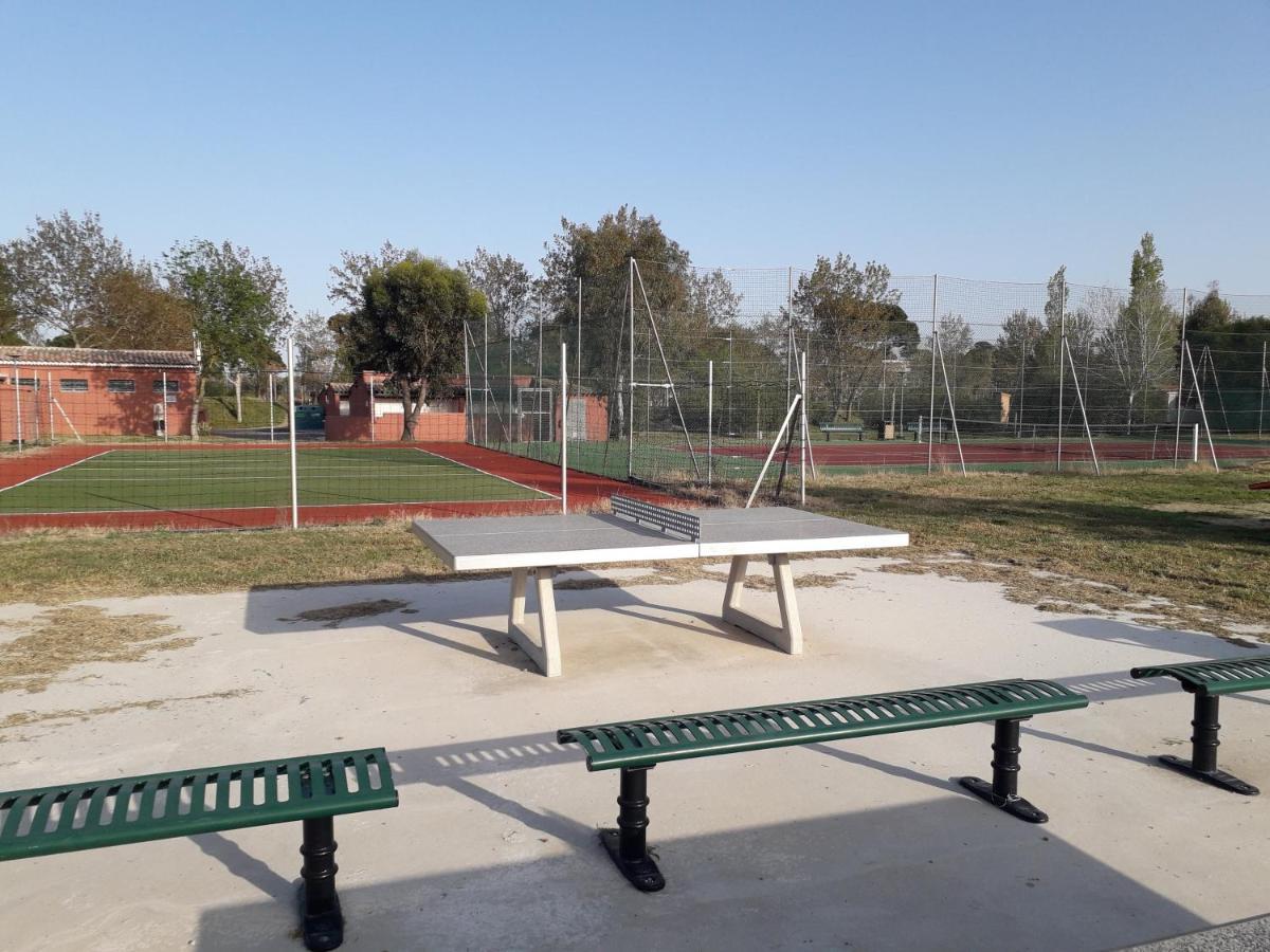 Campsite Mobil Neuf 2 6 Personnes Saint Aygulf *