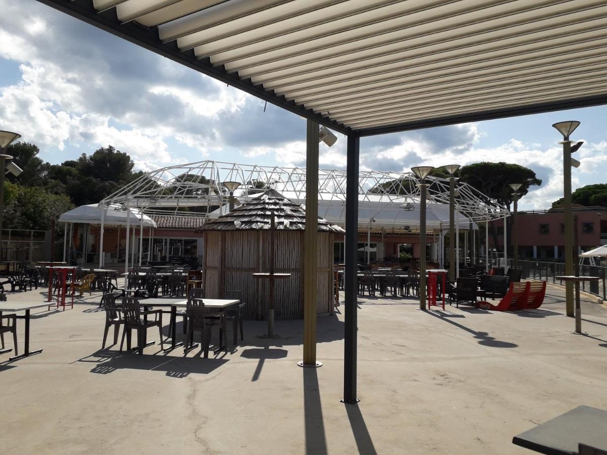 Campsite Mobil Neuf 2 6 Personnes Saint Aygulf Frejus