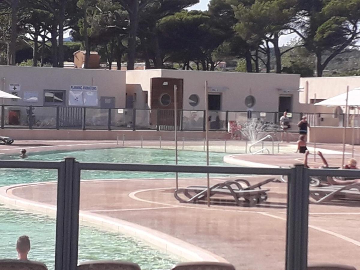 Campsite Mobil Neuf 2 6 Personnes Saint Aygulf *